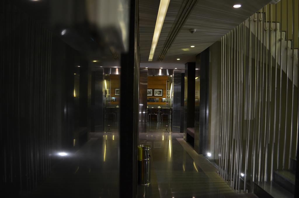 Warwick Stone 55 Hotel Beirut Exterior photo