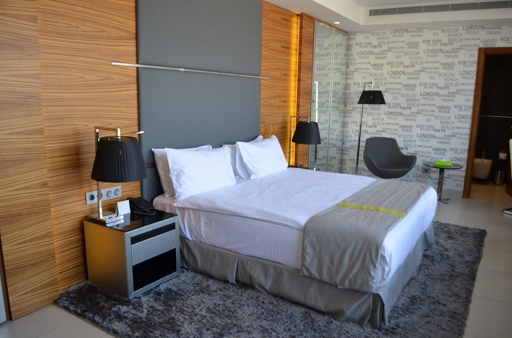 Warwick Stone 55 Hotel Beirut Exterior photo