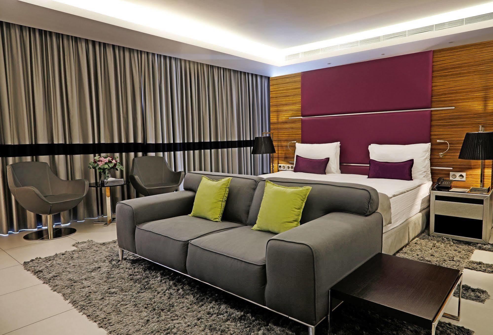 Warwick Stone 55 Hotel Beirut Exterior photo