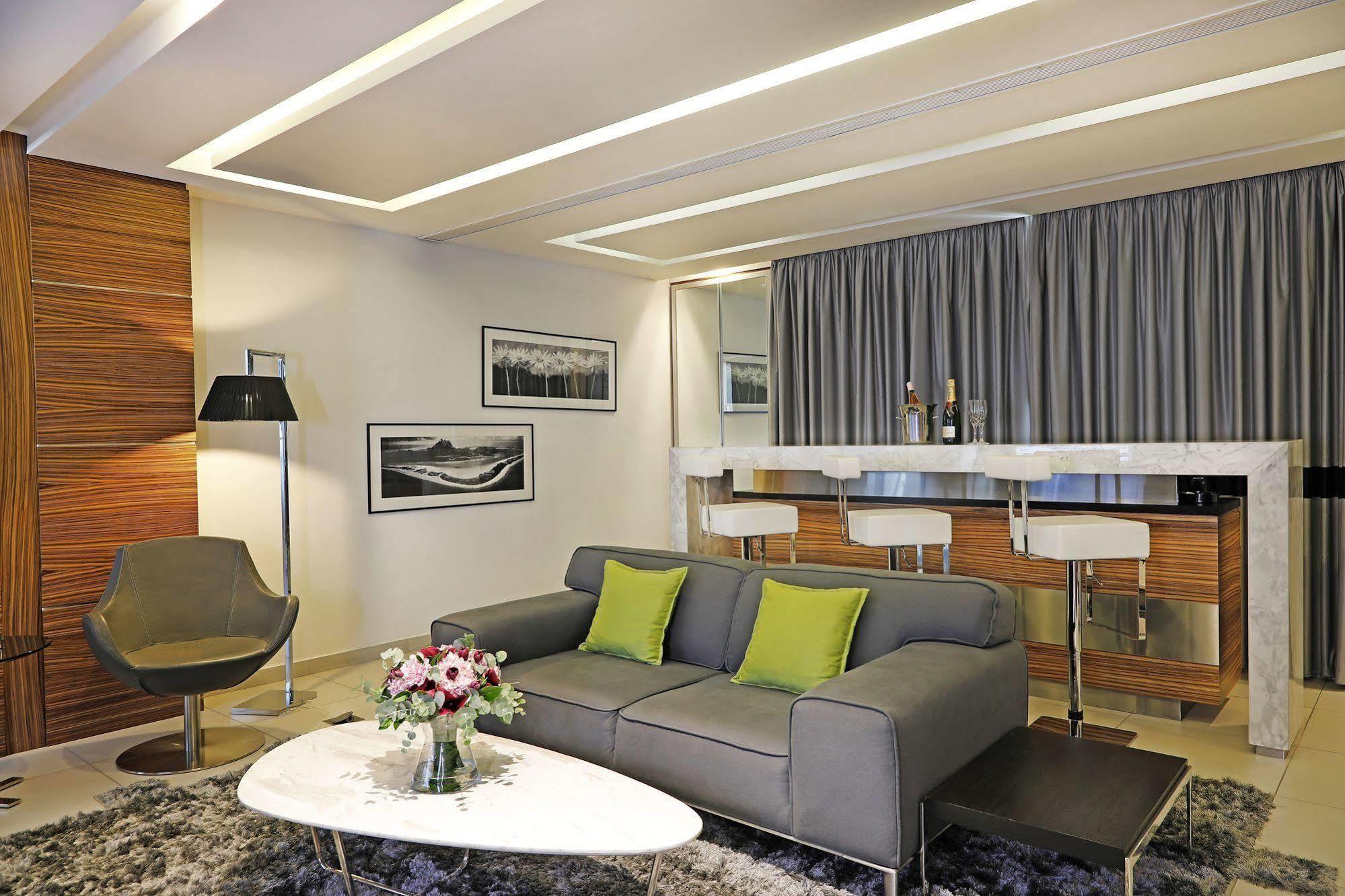 Warwick Stone 55 Hotel Beirut Exterior photo